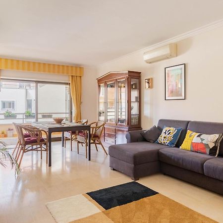 Central Cascais Apartment With Private Parking Bagian luar foto