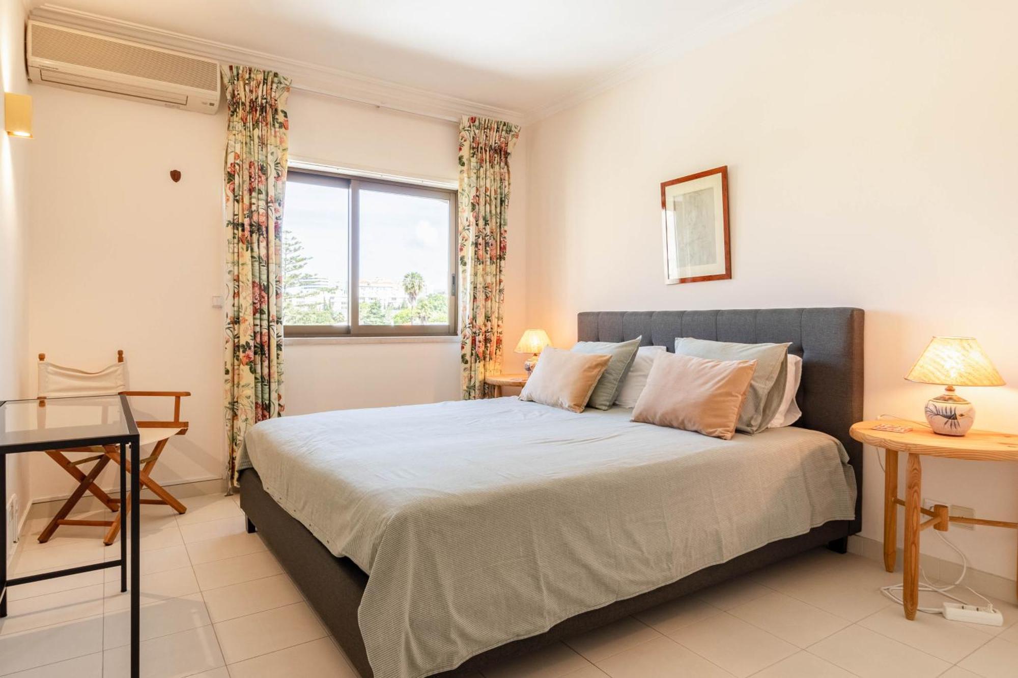 Central Cascais Apartment With Private Parking Bagian luar foto