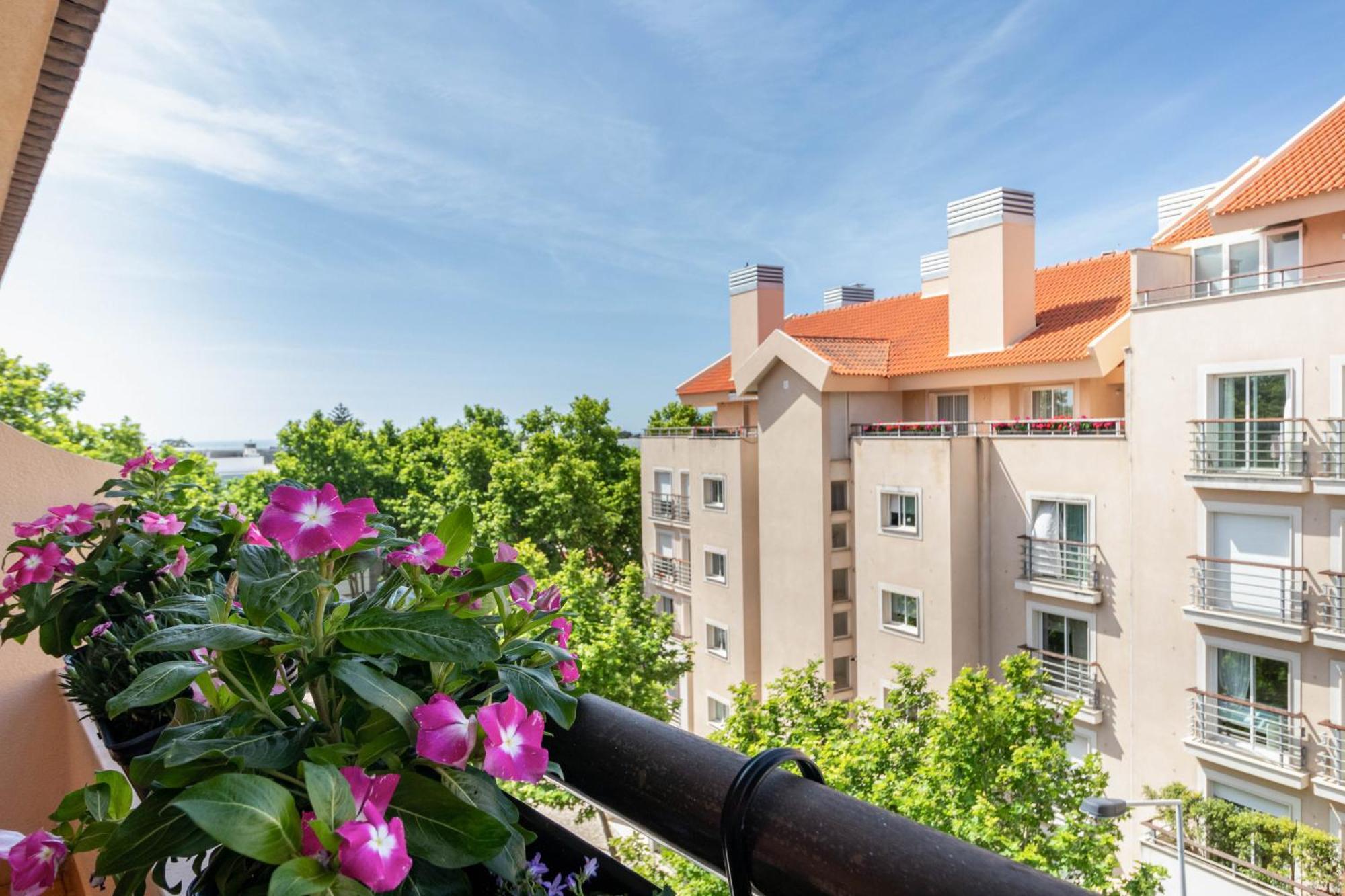 Central Cascais Apartment With Private Parking Bagian luar foto