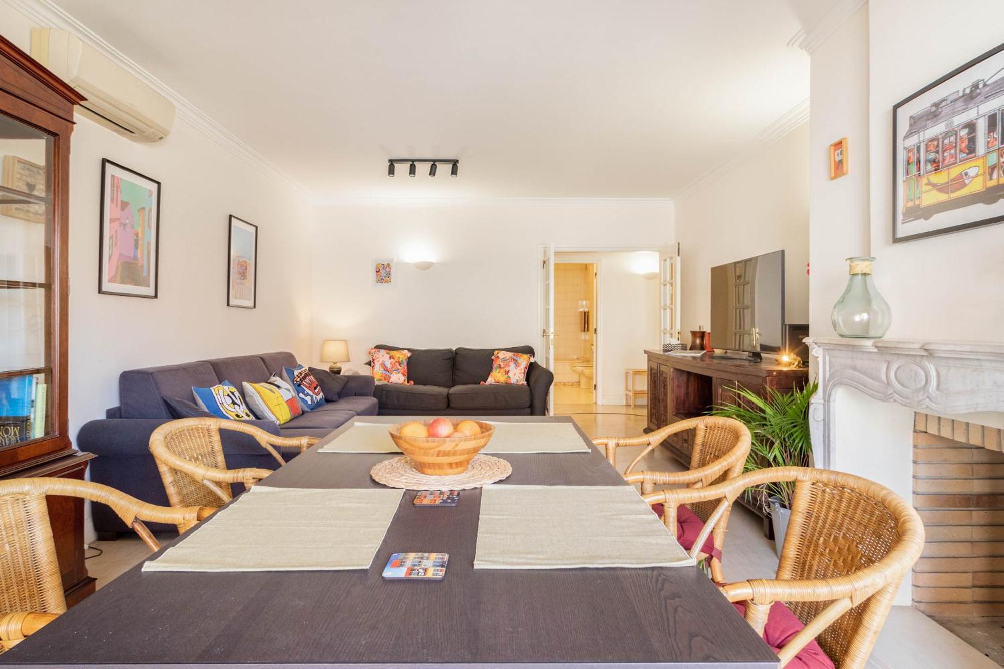 Central Cascais Apartment With Private Parking Bagian luar foto