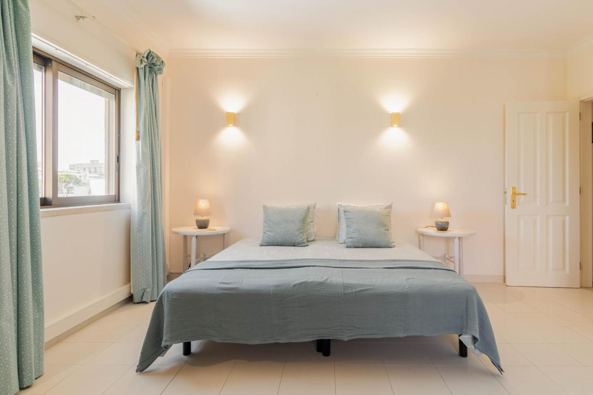 Central Cascais Apartment With Private Parking Bagian luar foto